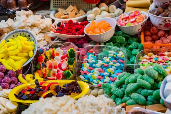 Corpus Christi şenlikte Cuenca Ekvator üzerinde 19 Haziran 2014 geleneksel tatlılar