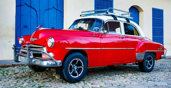 Trinidad Cuba Noviembre 2017 Chevrolet Red Classic 1950 Está Estacionado — Foto de Stock