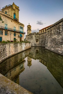 Castillo de la Havana, Küba'da gerçek Fuerza gündoğumu