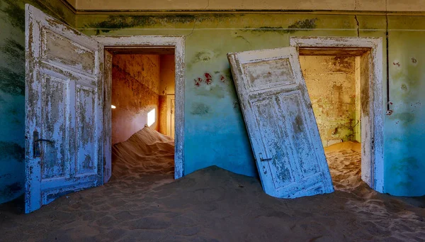 Zand Deze Kamers Binnengevallen Overgenomen Kolmanskoppe Namibië — Stockfoto