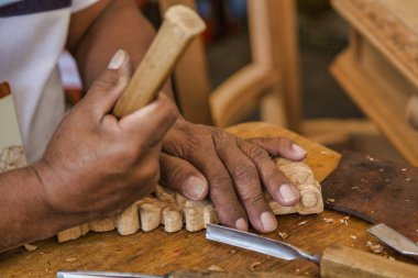 Boston, Massachusetts - 2 Kasım 2018 - usta carves Ahşap dekoratif bacak.
