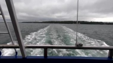 Uyku modundan çıkarma - bağlantı noktası yan uyku modundan çıkarma sert merdiven gösterilen feribot.