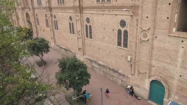 Batıdan yeni katedral dron. — Stok video