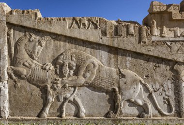 Persepolis'te Baz-Rölyef Oymalar