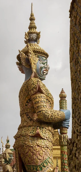 Statua Demone Giant Yaksha a guardia della Grand Place — Foto Stock
