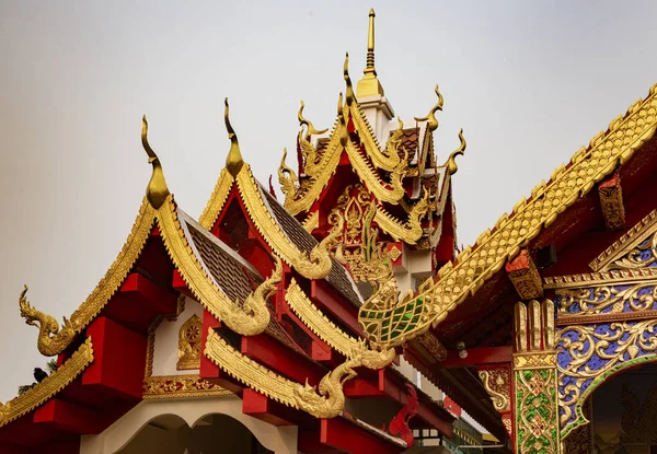 Ornamentação no Telhado no Grand Palace — Fotografia de Stock