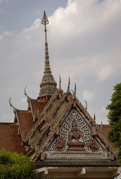 Ornamentação no Telhado no Grand Palace — Fotografia de Stock