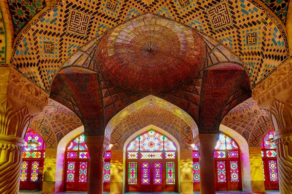 Mosquée Nasirolmolk à Shiraz, Iran — Photo