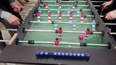 Tahran, İran - 2019-04-03 - Sokak Fuarı Eğlencesi 20 - Langırt 6 - Closeup 3