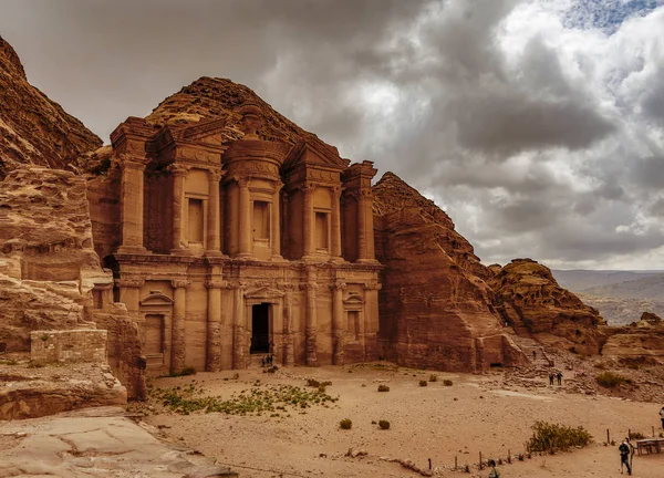 El Tesoro en las ruinas de Petra en Jordania — Foto de Stock