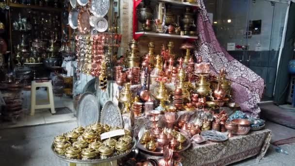 Isfahan, Iran - 2019-04-12 - Street Vendor Has Huge Inventory of Copper and Brass Items — Stock Video