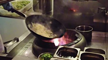 Stir Fry Yavaş Hareket 2 - Toss Malzemeler