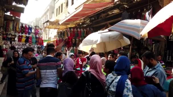 Cairo, Egypt - 2019-05-03 - Busy Bizaare Street With American T-Shirts Hawked — Stock Video