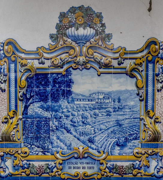 Фрески на железнодорожном вокзале Пиньхао — стоковое фото