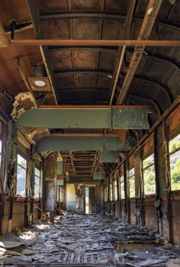 Kutasi, Gürcistan dışında terkedilmiş demiryolu arabası