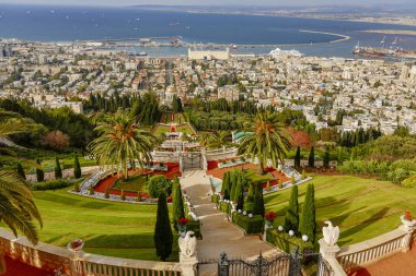 Caesarea, Israel - 2019-04-25 - Şehir silueti ve park