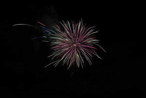 Primer plano de fuegos artificiales aislados para componer — Foto de Stock