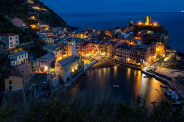 Vernazza, İtalya geceleri