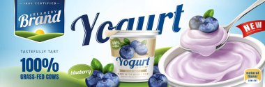 Böğürtlenli yoğurt reklamları bokeh arka plan, 3d çizim üzerinde lezzetli dondurma kaşığı ile