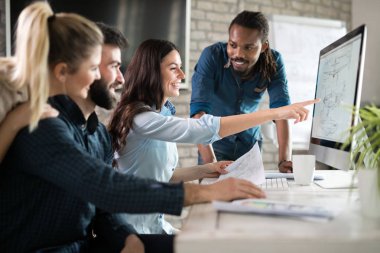 Office birlikte proje üzerinde çalışmaya Genç Mimarlar