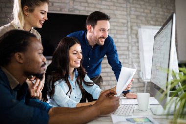 Office birlikte proje üzerinde çalışmaya Genç Mimarlar