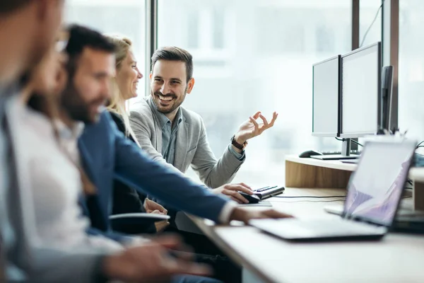 Imagen Gente Negocios Trabajando Juntos Una Empresa Oficina — Foto de Stock