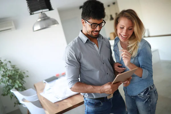 Innovative Ideen Und Marketinggeschäft Für Neues Unternehmenskonzept Und Jede Menge — Stockfoto