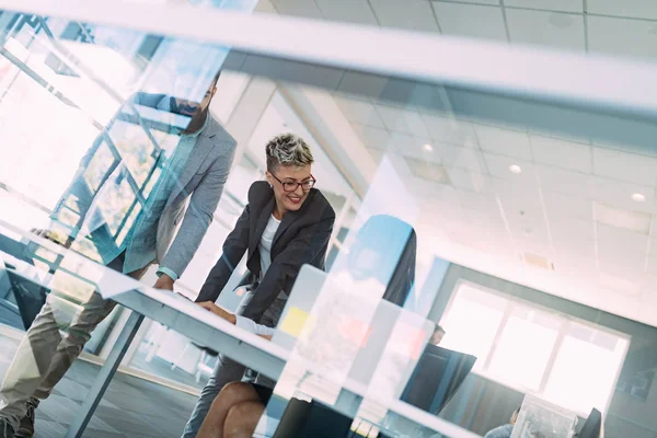 Der Arbeitstag Der Geschäftsleute Büro — Stockfoto