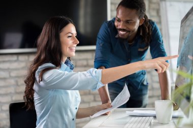 Office birlikte proje üzerinde çalışmaya Genç Mimarlar