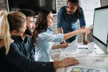 Office birlikte proje üzerinde çalışmaya Genç Mimarlar