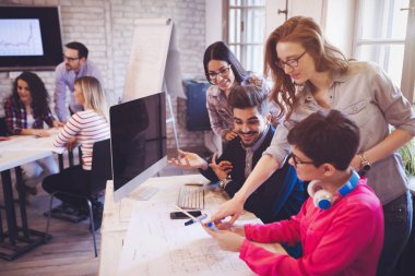 İş arkadaşları ve projede birlikte ofiste çalışan mimarlar