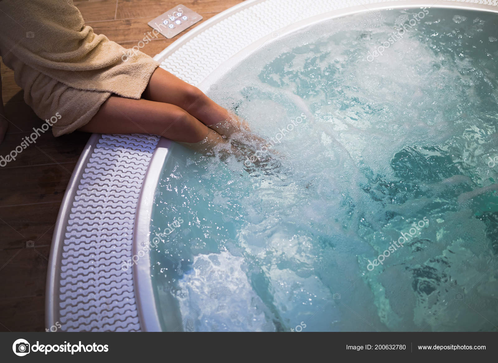 14 378 Jacuzzi Bath Stock Photos Free Royalty Free Jacuzzi Bath Images Depositphotos
