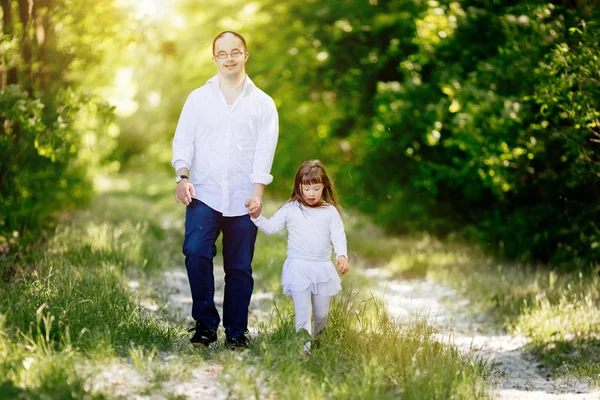 Personer Som Lider Downs Syndrom Förtjänar Kärlek Samt — Stockfoto