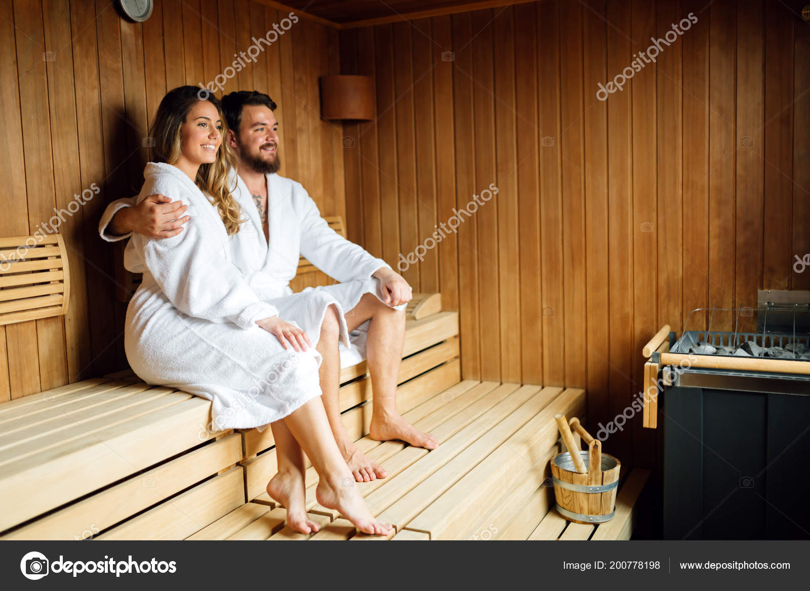 Hermosa pareja relajándose en sauna fotografía de stock © nd3000