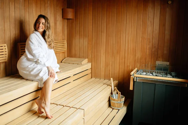 Krásná Žena Finské Sauně Péče Zdraví Pleť — Stock fotografie