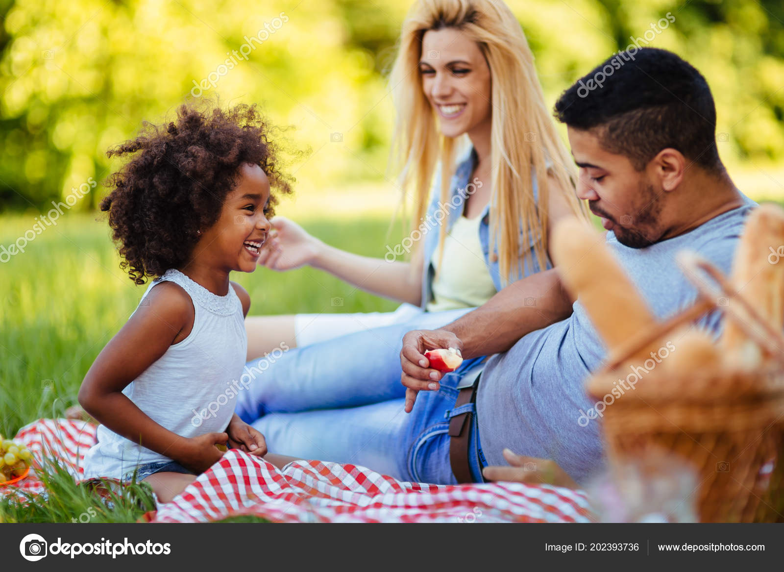 Doğada mükemmel piknik Doğada mükemmel piknik
