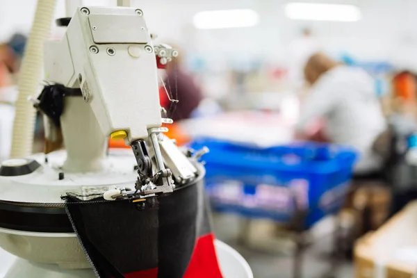 Modern Büyük Tekstil Sanayi Makinesinde Bağlama — Stok fotoğraf