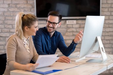 Office birlikte proje üzerinde çalışmaya Genç Mimarlar