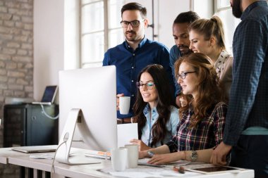 Office birlikte proje üzerinde çalışmaya Genç Mimarlar