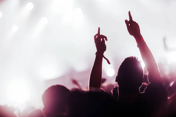 Foto Gente Bailando Festival Música — Foto de Stock