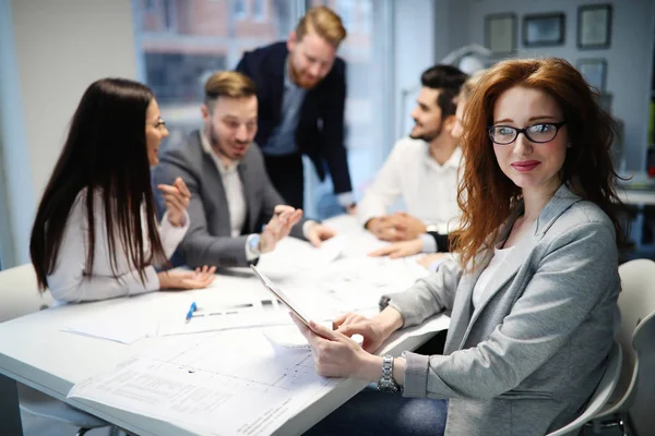 Geschäftskollegen Konferenzraum Während Der Präsentation — Stockfoto