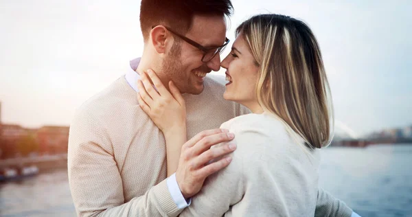 Happy Couple Love Hugging Smiling Outdoor — Stock Photo, Image