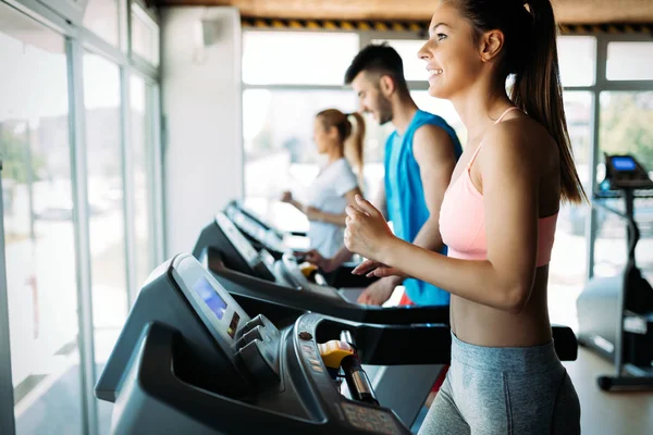 Homem Mulher Saudáveis Correr Numa Passadeira Num Ginásio Conceito Desporto — Fotografia de Stock