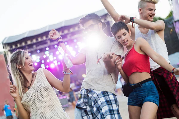 Groupe Jeunes Amis Amuser Festival Musique — Photo