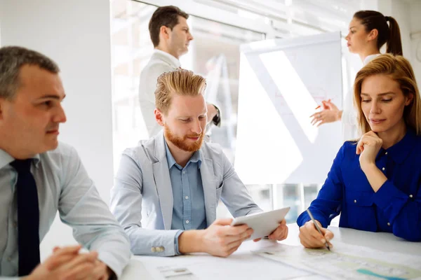 Business People Collaborating Office Sharing Ideas — Stock Photo, Image