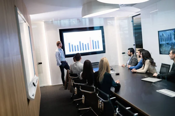 Seminario Sulle Riunioni Lavoro Nella Sala Conferenze — Foto Stock