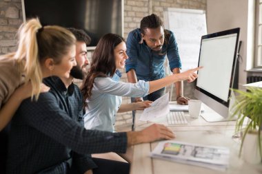 Office birlikte proje üzerinde çalışmaya Genç Mimarlar