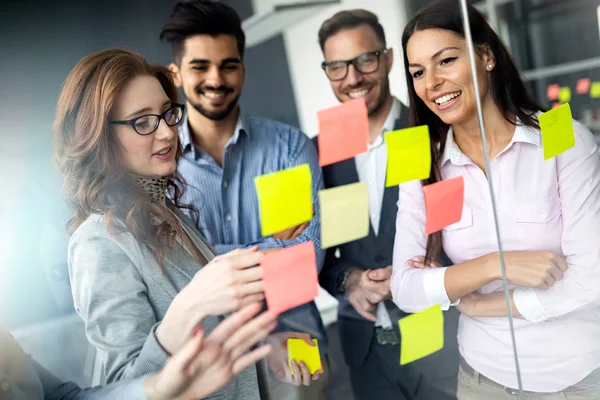 Grupo Arquitetos Empresários Que Trabalham Juntos Fazem Brainstorming — Fotografia de Stock