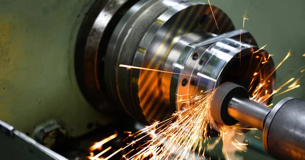 Yüksek hassasiyetli Bileme Makinası fabrikasında üzerinde metal işleme bitirme