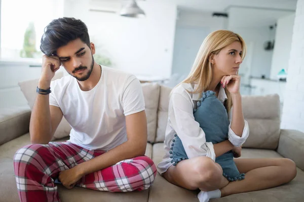 Casal Com Problemas Ligação Rejuvenescimento Seu Desejo Sexual — Fotografia de Stock